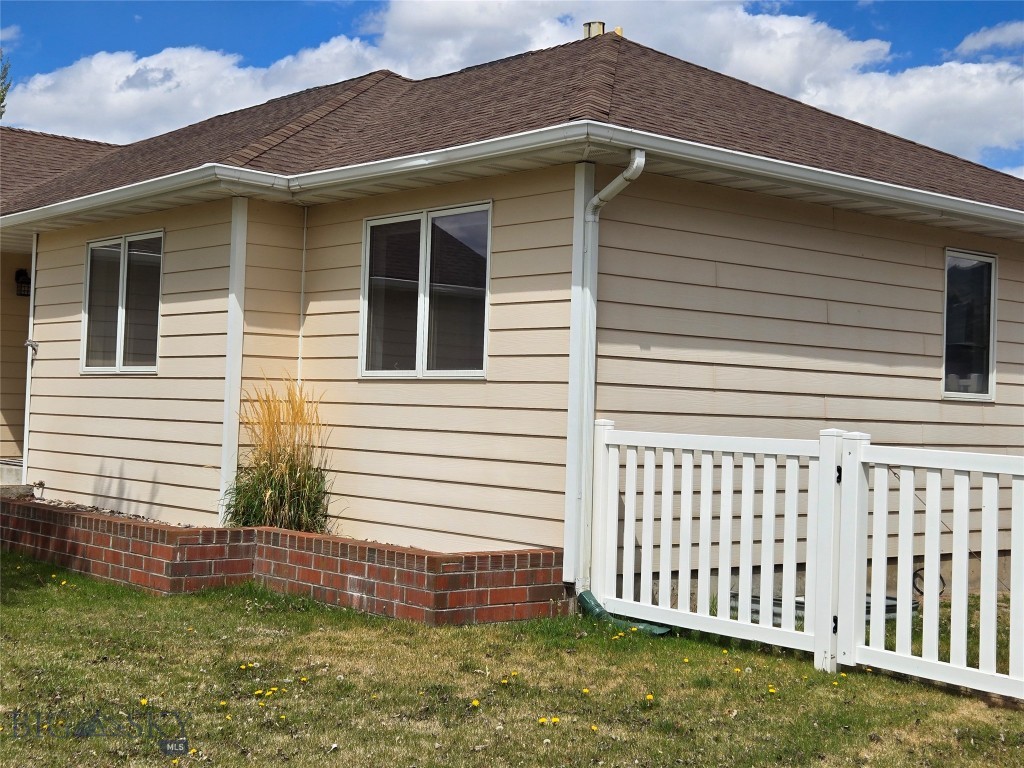 Butte, Montana 59701, United States, 4 Bedrooms Bedrooms, ,3 BathroomsBathrooms,Residential,Active,86684