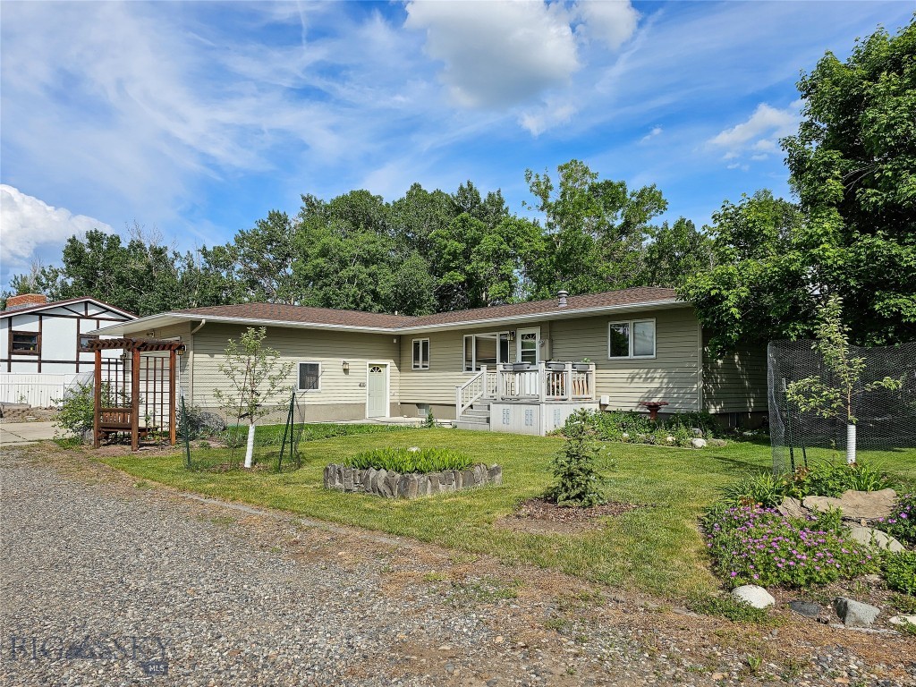 400 E 9th Avenue
