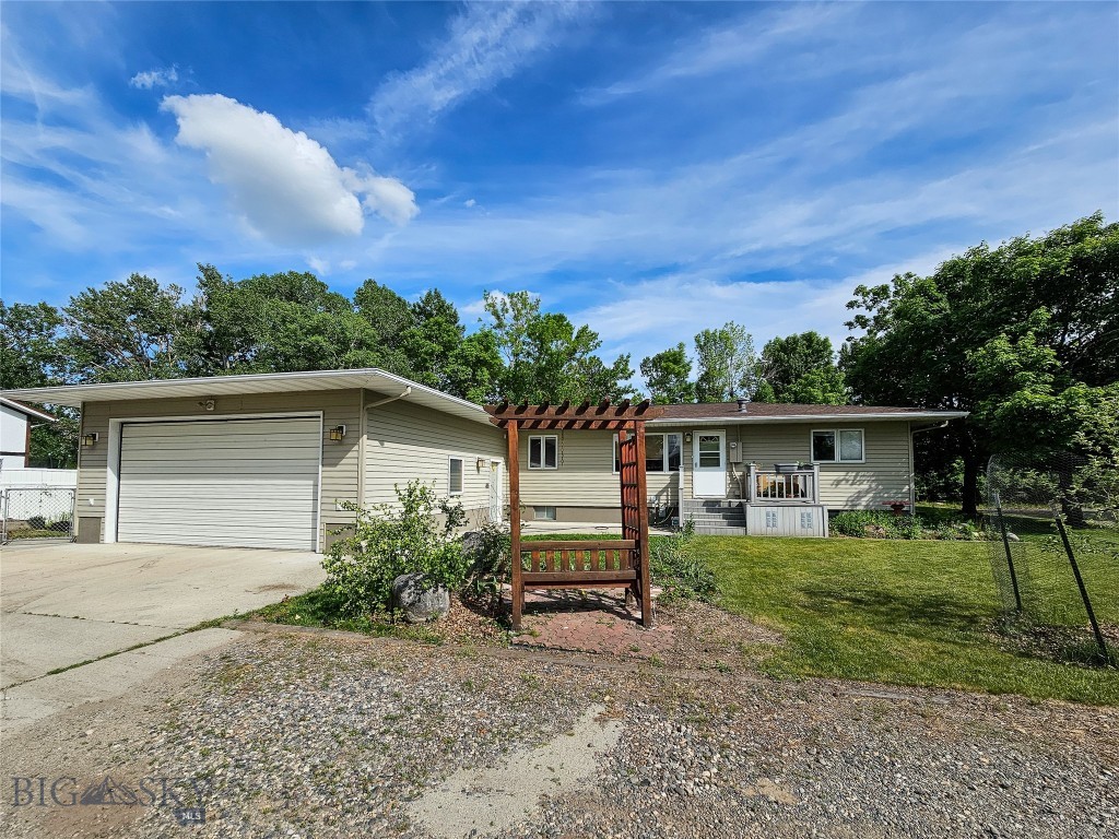 400 E 9th Avenue