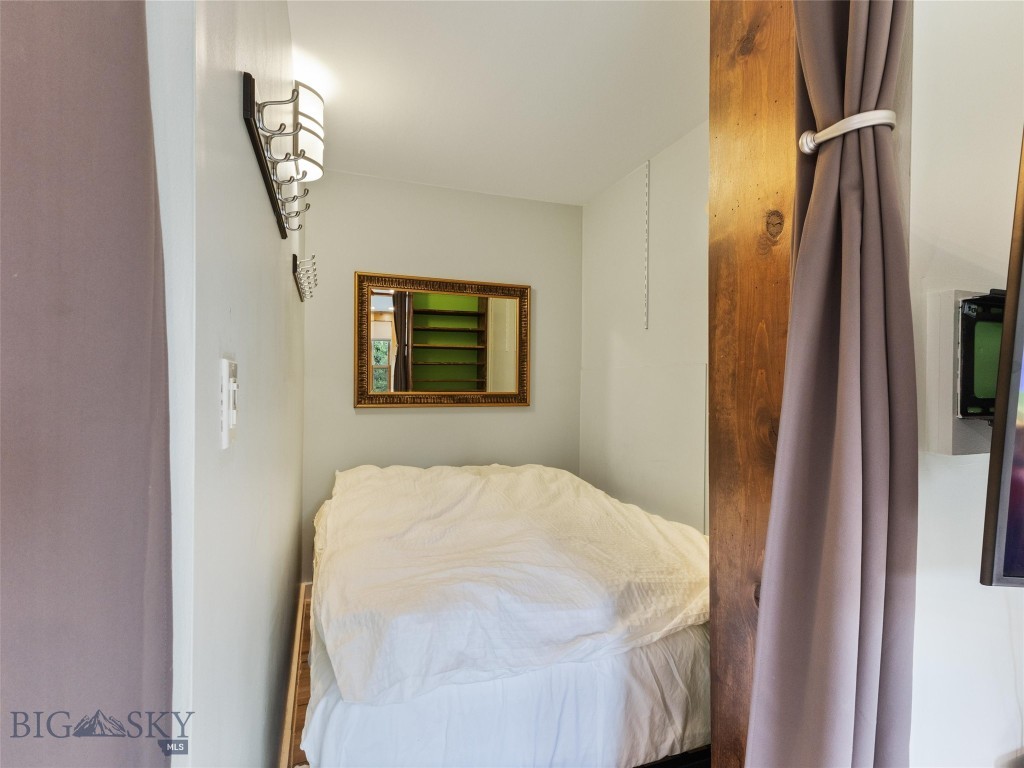 Hill Condos - Residential