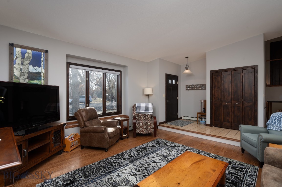 Bozeman, Montana 59718, United States, 3 Bedrooms Bedrooms, ,3 BathroomsBathrooms,Residential,Contingent,61436