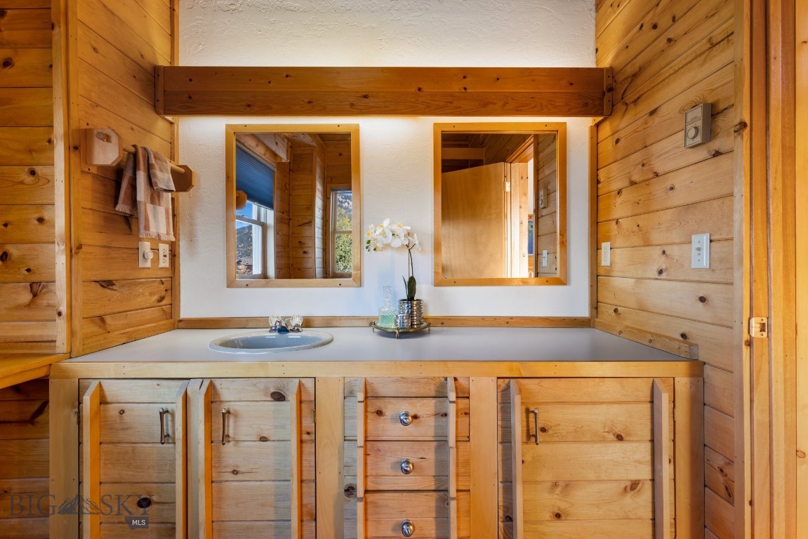 Meadow Village - Residential