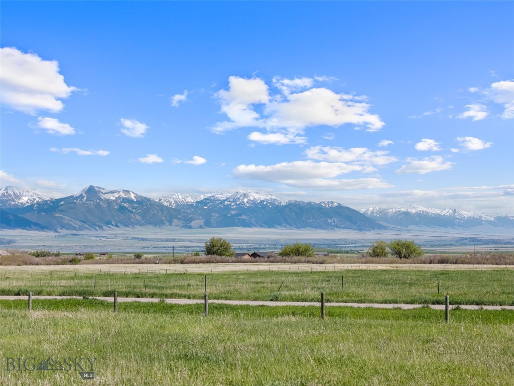Shining Mountain West - Land