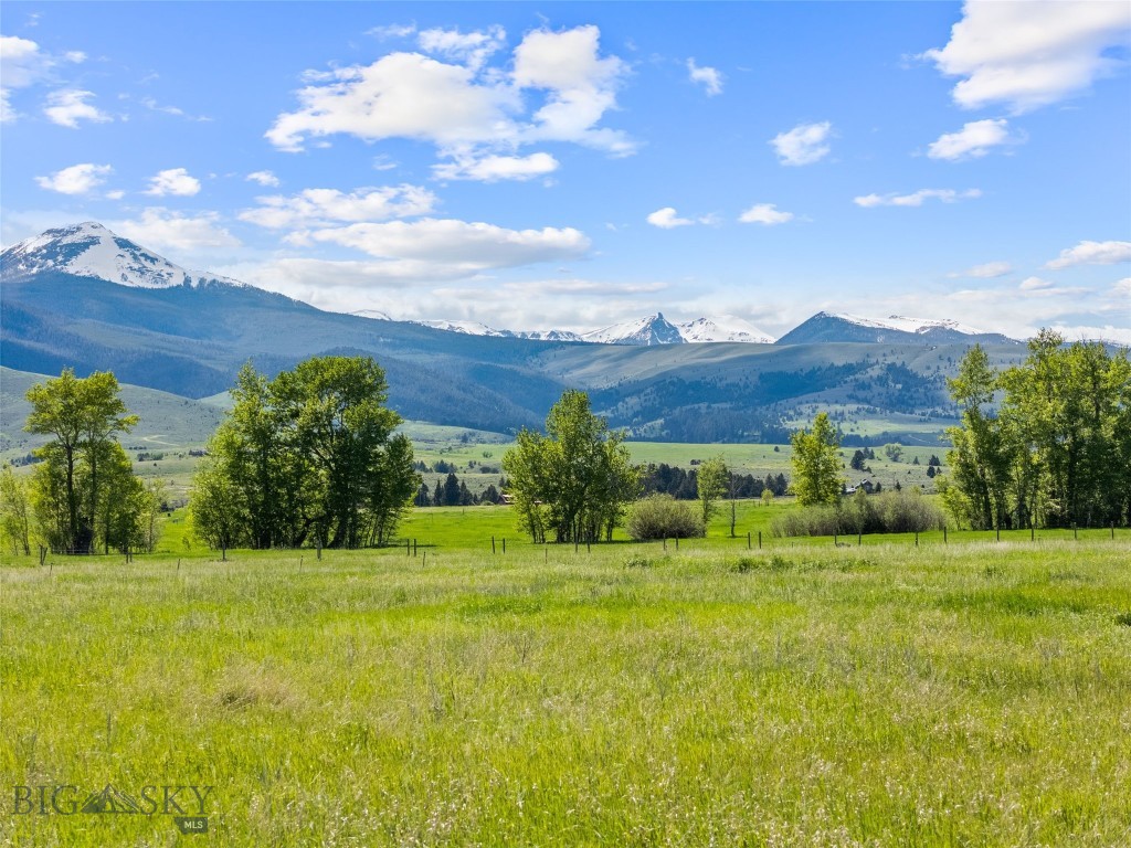 Shining Mountain West - Land