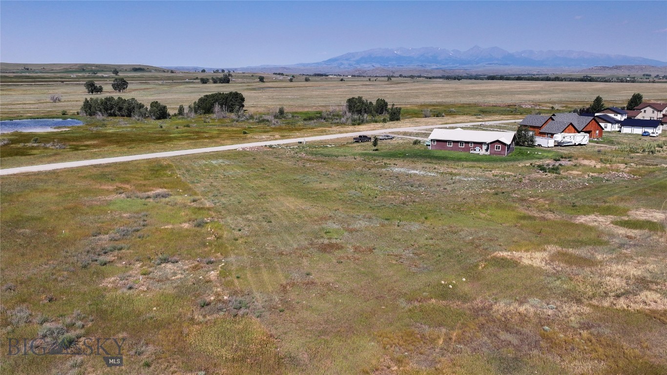 Yellowstone Meadows - Land