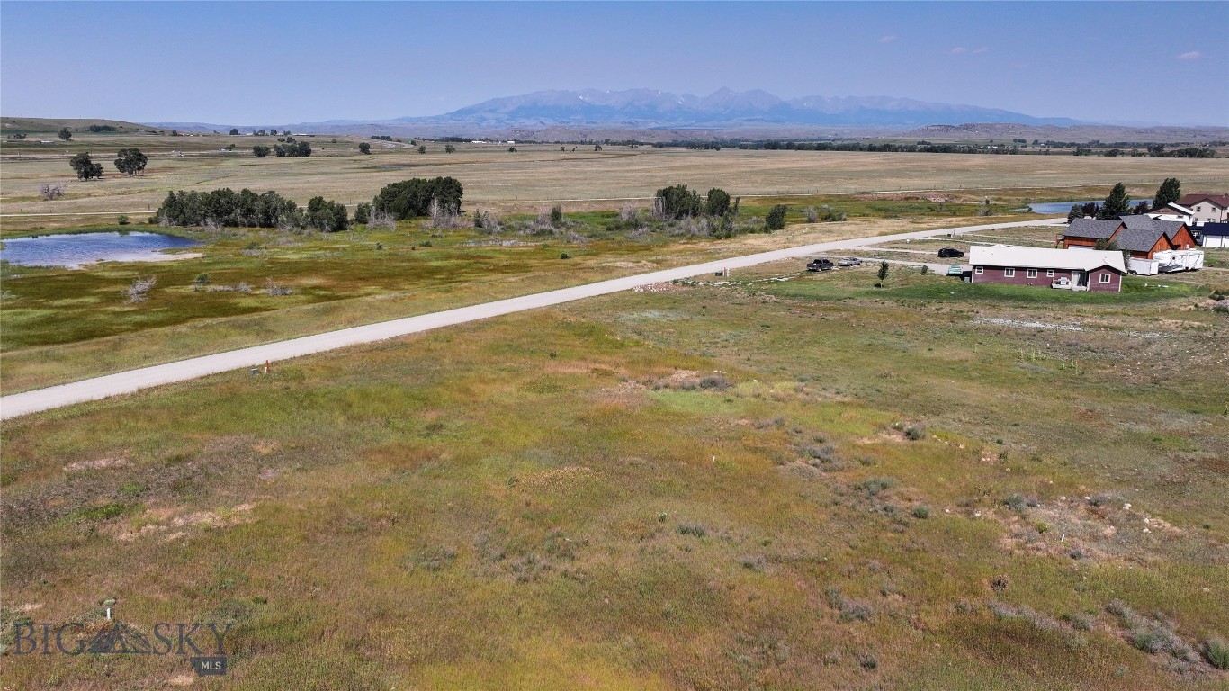 Yellowstone Meadows - Land