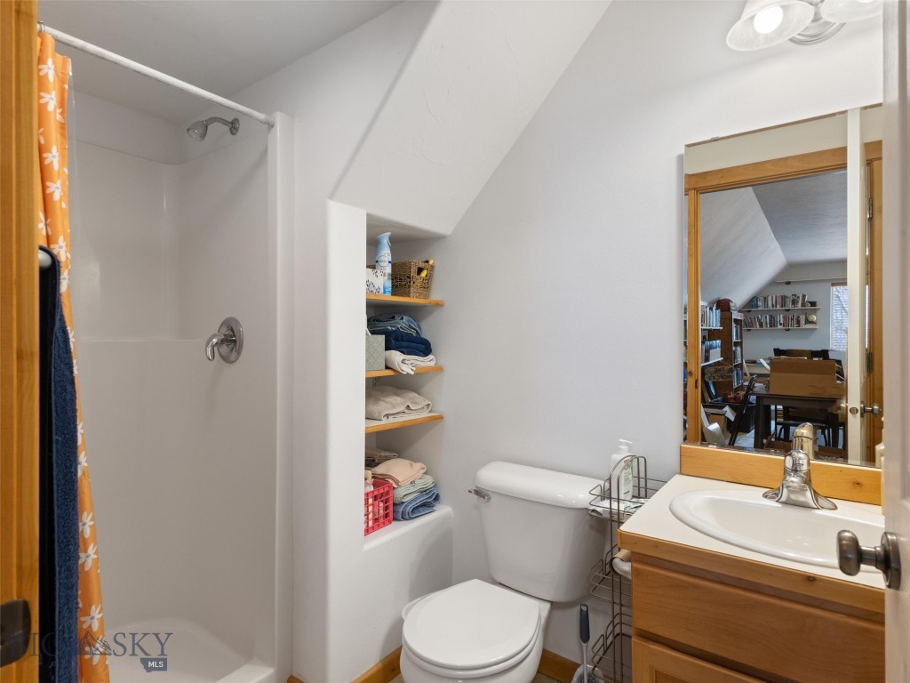 Belgrade, Montana 59714, United States, 4 Bedrooms Bedrooms, ,3 BathroomsBathrooms,Residential,Active,67209