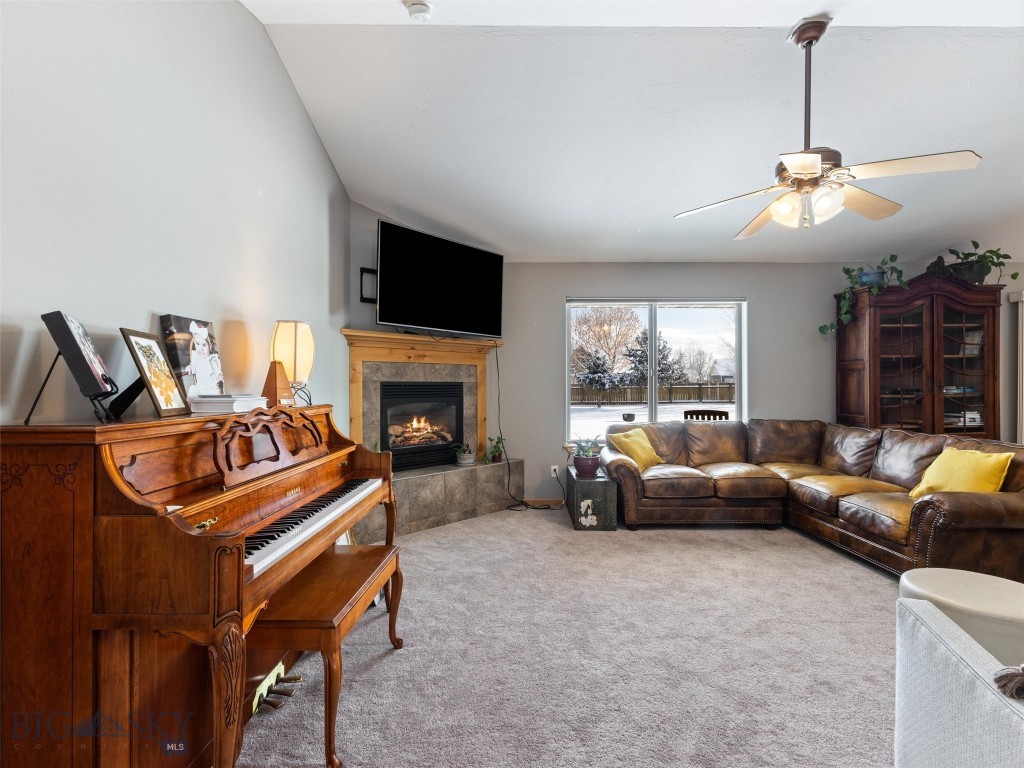 Belgrade, Montana 59714, United States, 4 Bedrooms Bedrooms, ,3 BathroomsBathrooms,Residential,Active,67209