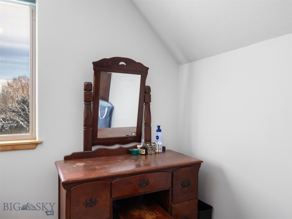 Belgrade, Montana 59714, United States, 4 Bedrooms Bedrooms, ,3 BathroomsBathrooms,Residential,Active,67209