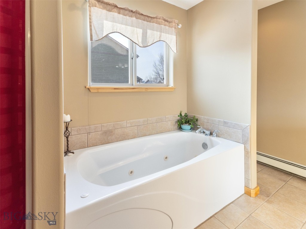 Belgrade, Montana 59714, United States, 4 Bedrooms Bedrooms, ,3 BathroomsBathrooms,Residential,Active,67209