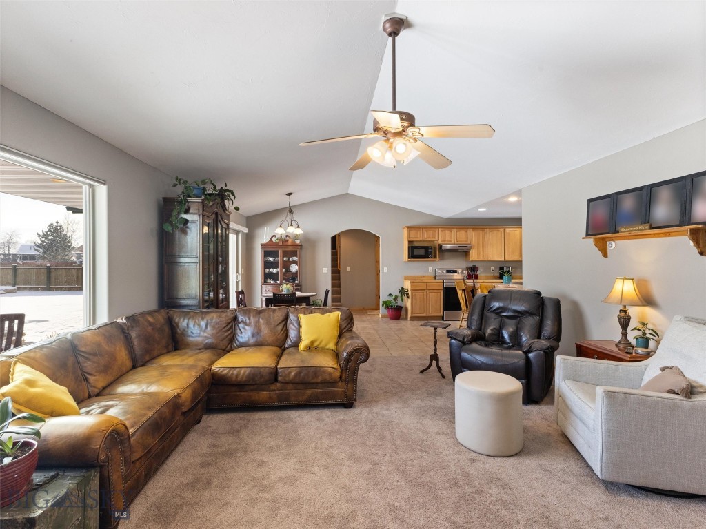 Belgrade, Montana 59714, United States, 4 Bedrooms Bedrooms, ,3 BathroomsBathrooms,Residential,Active,67209