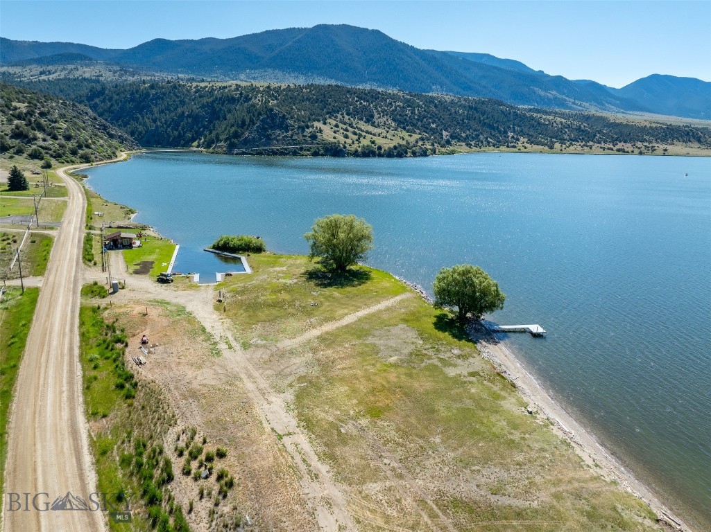 348 Ennis Lake Rd