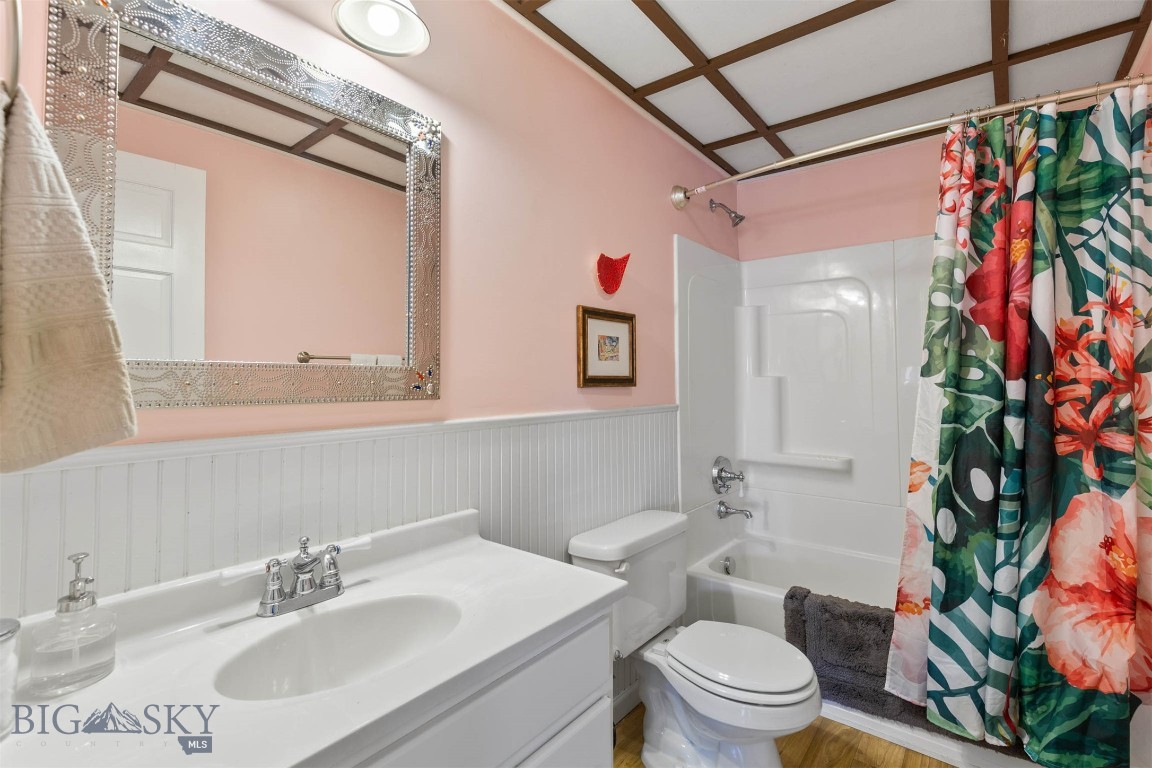 Belgrade, Montana 59714, United States, 5 Bedrooms Bedrooms, ,2 BathroomsBathrooms,Residential,Active,49898