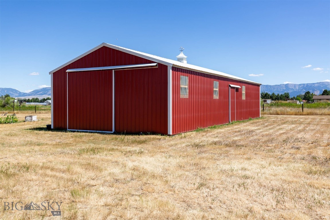 Belgrade, Montana 59714, United States, 5 Bedrooms Bedrooms, ,2 BathroomsBathrooms,Residential,Active,49898