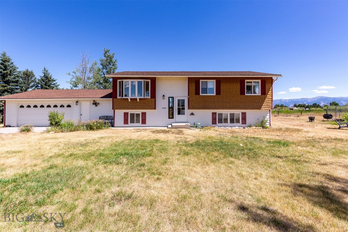 Belgrade, Montana 59714, United States, 5 Bedrooms Bedrooms, ,2 BathroomsBathrooms,Residential,Active,49898