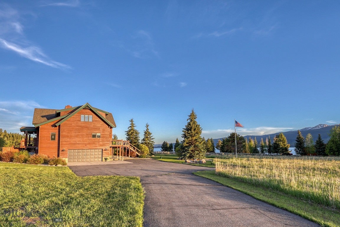 315 Lakeview Loop