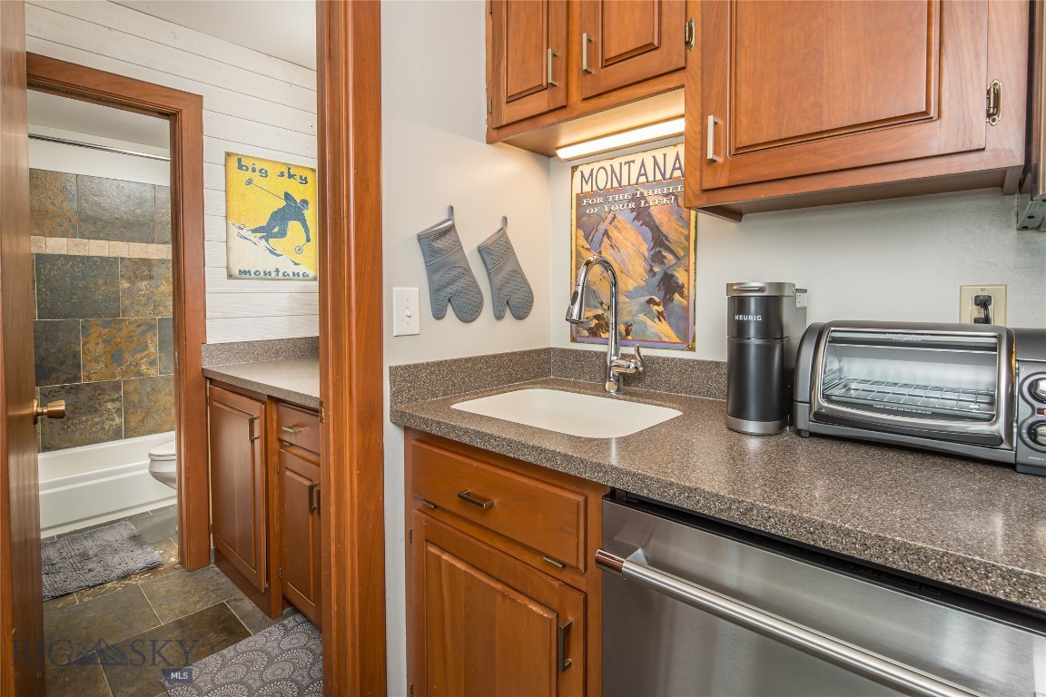 Hill Condos - Residential