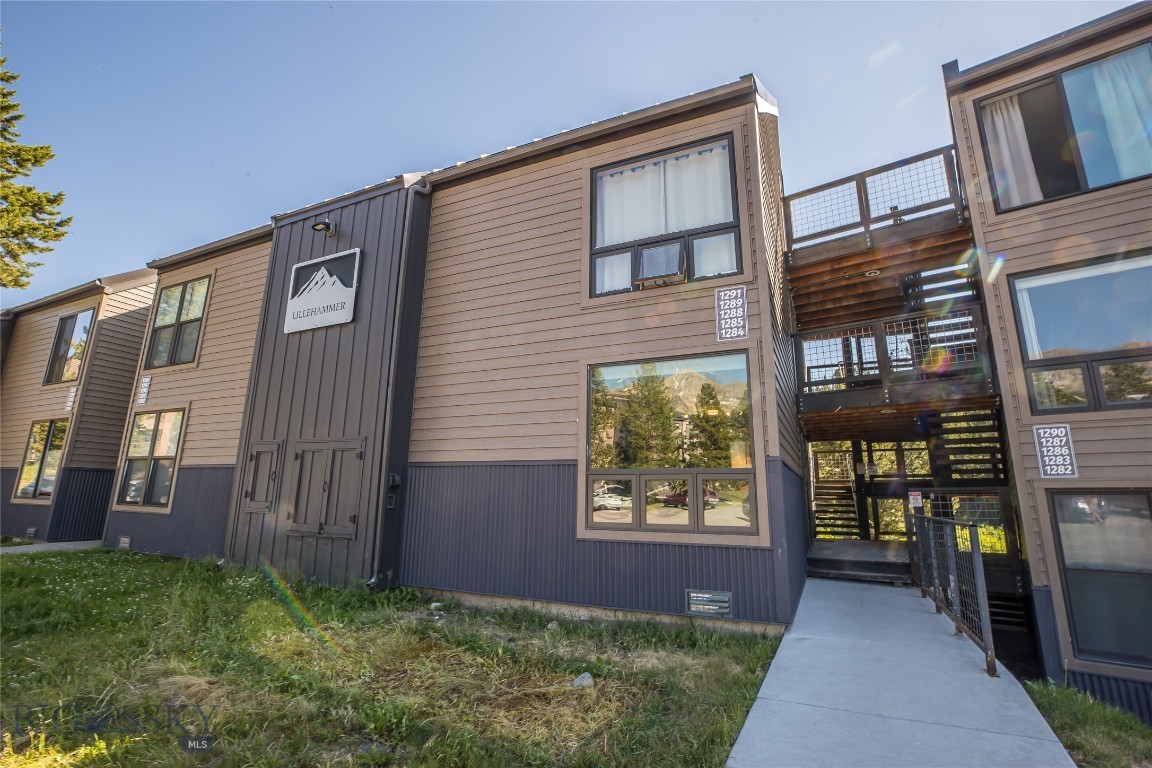 Hill Condos - Residential