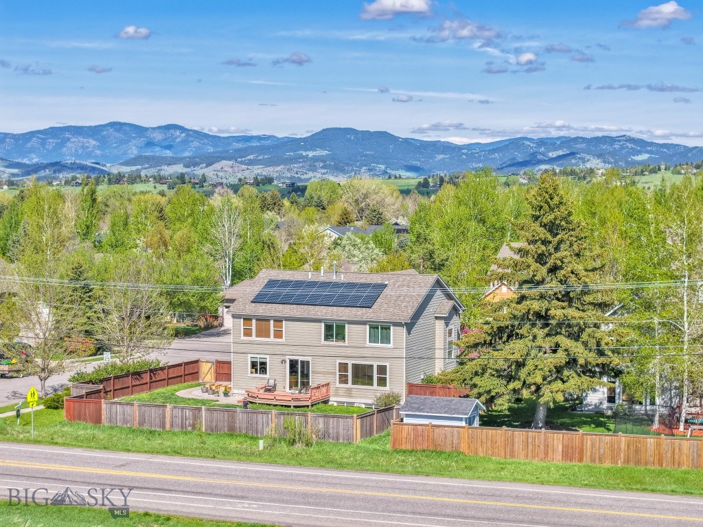 3609 Fieldstone W