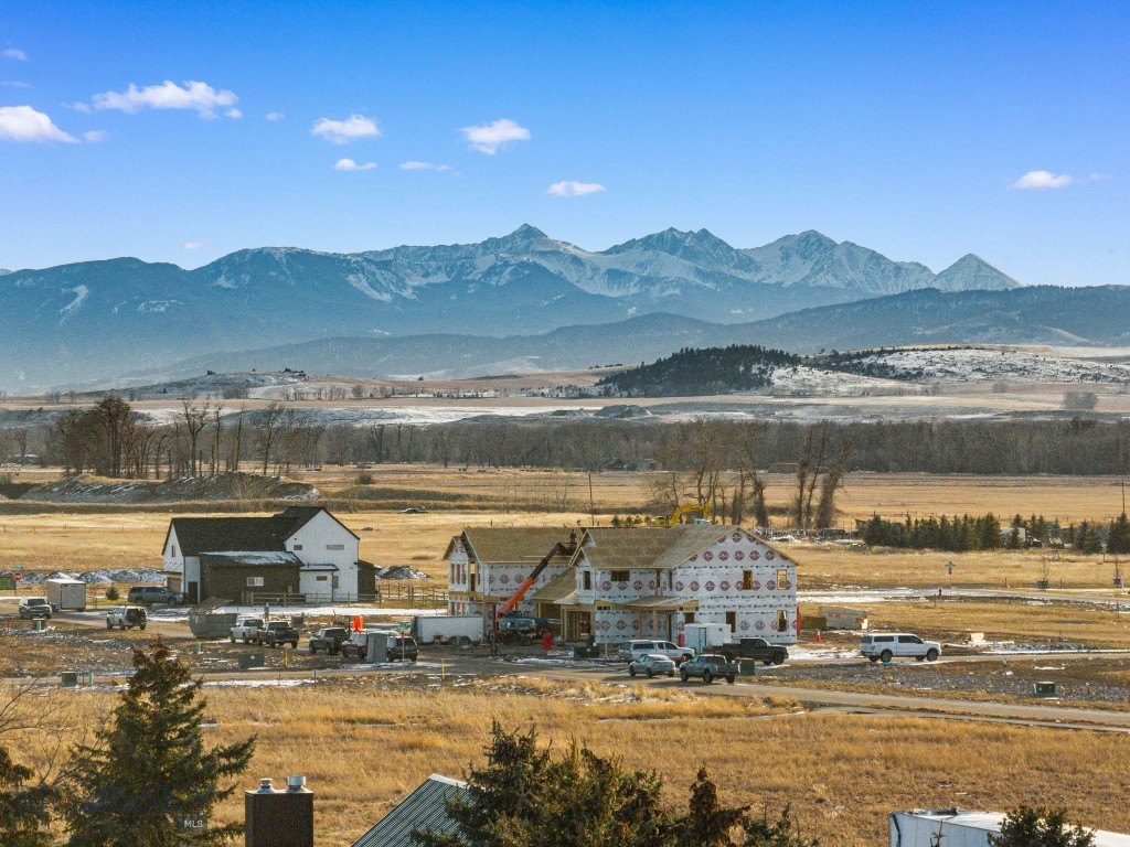 Gallatin Meadows - Land