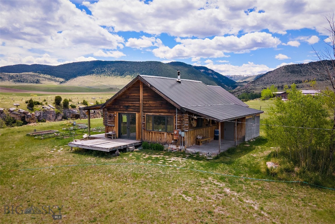 Shining Mountain Unit II - Residential