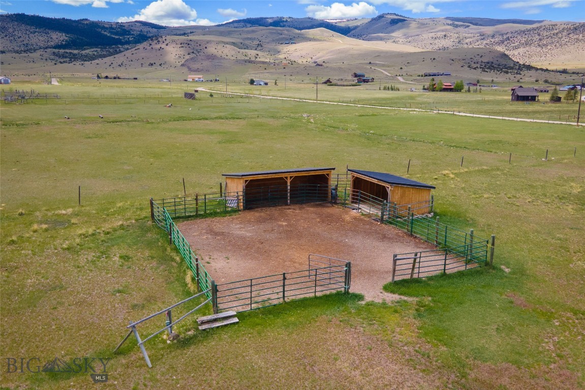 Shining Mountain Unit II - Residential