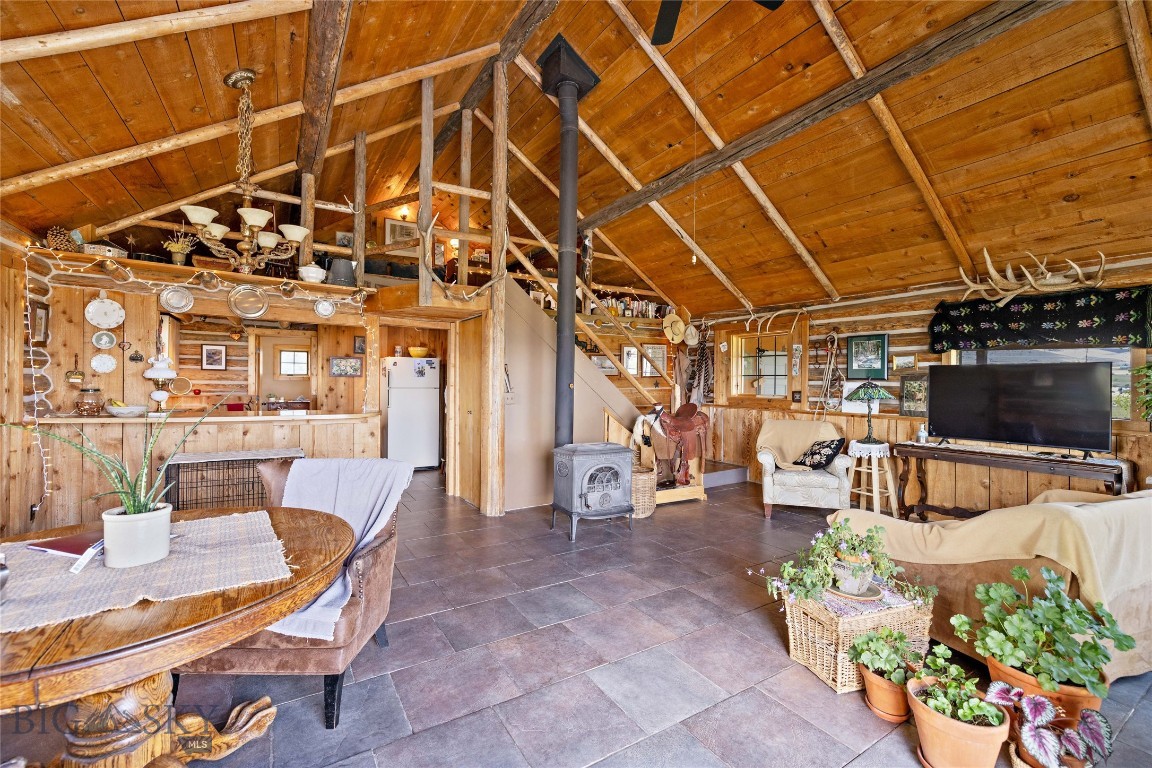 Shining Mountain Unit II - Residential
