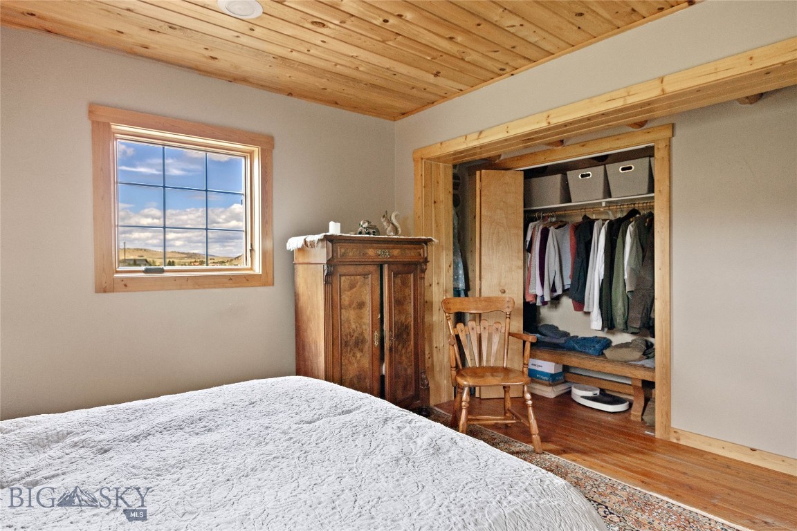 Shining Mountain Unit II - Residential