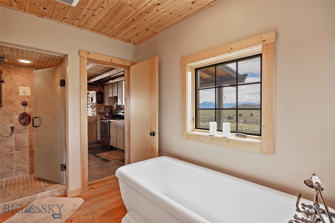 Shining Mountain Unit II - Residential