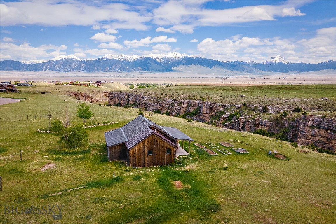Shining Mountain Unit II - Residential