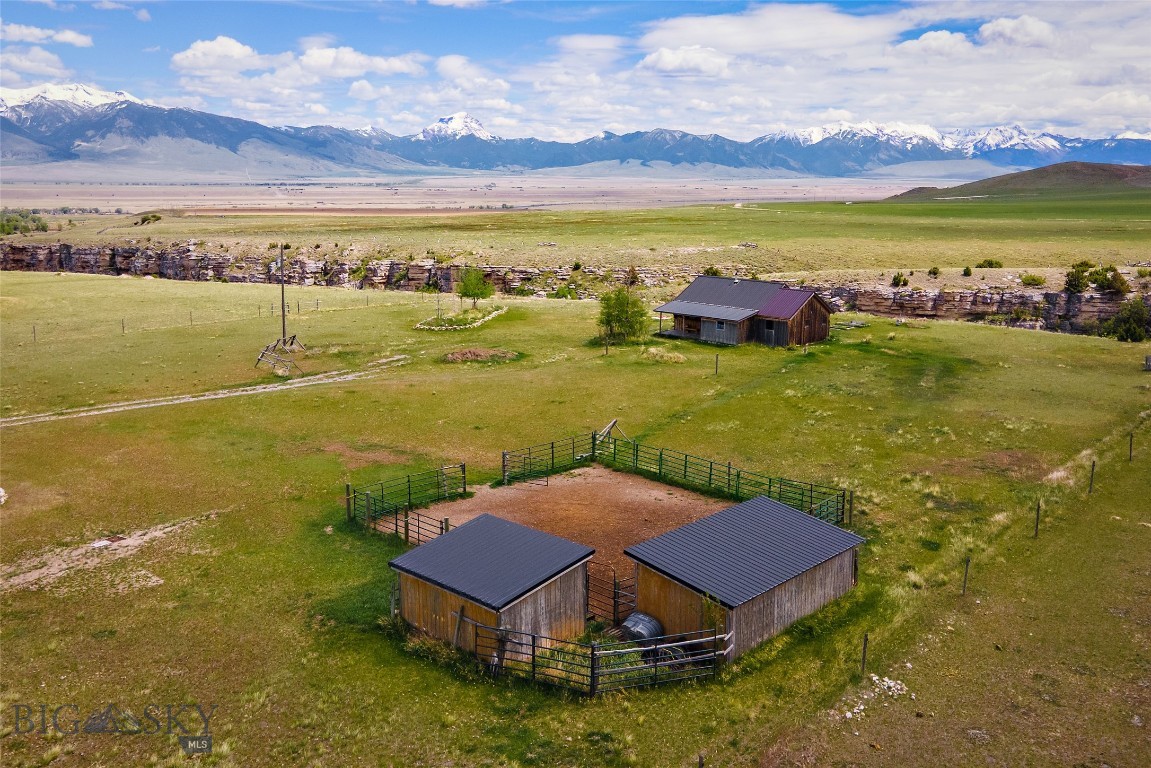 Shining Mountain Unit II - Residential