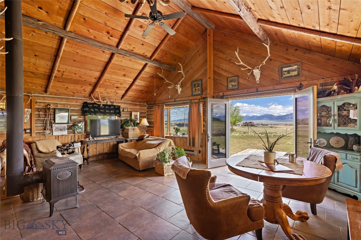 Shining Mountain Unit II - Residential