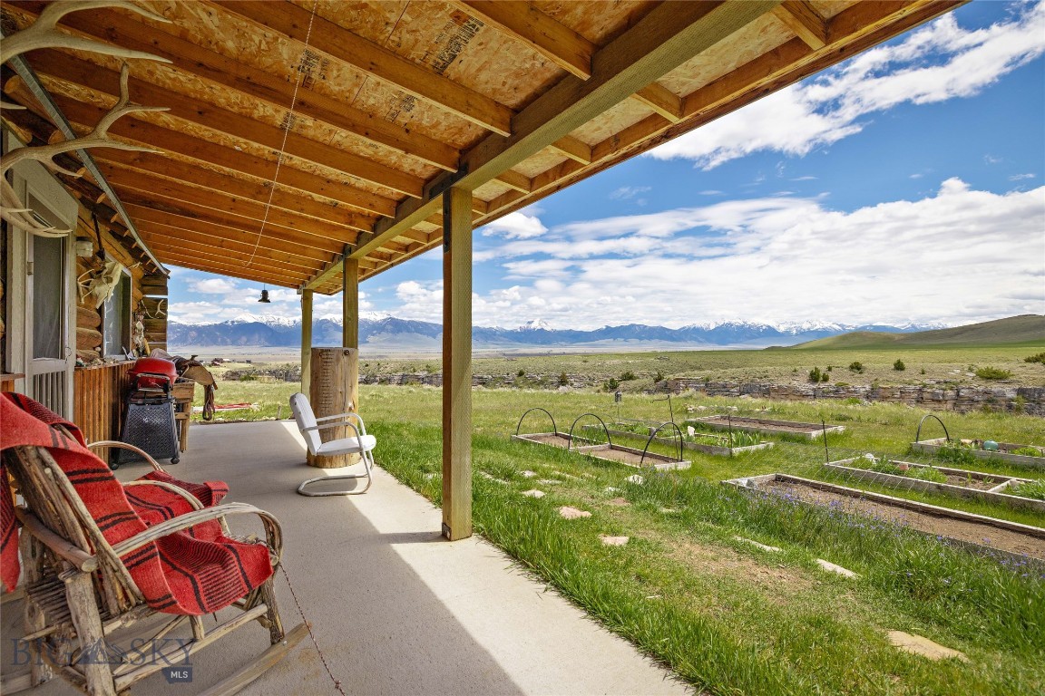 Shining Mountain Unit II - Residential
