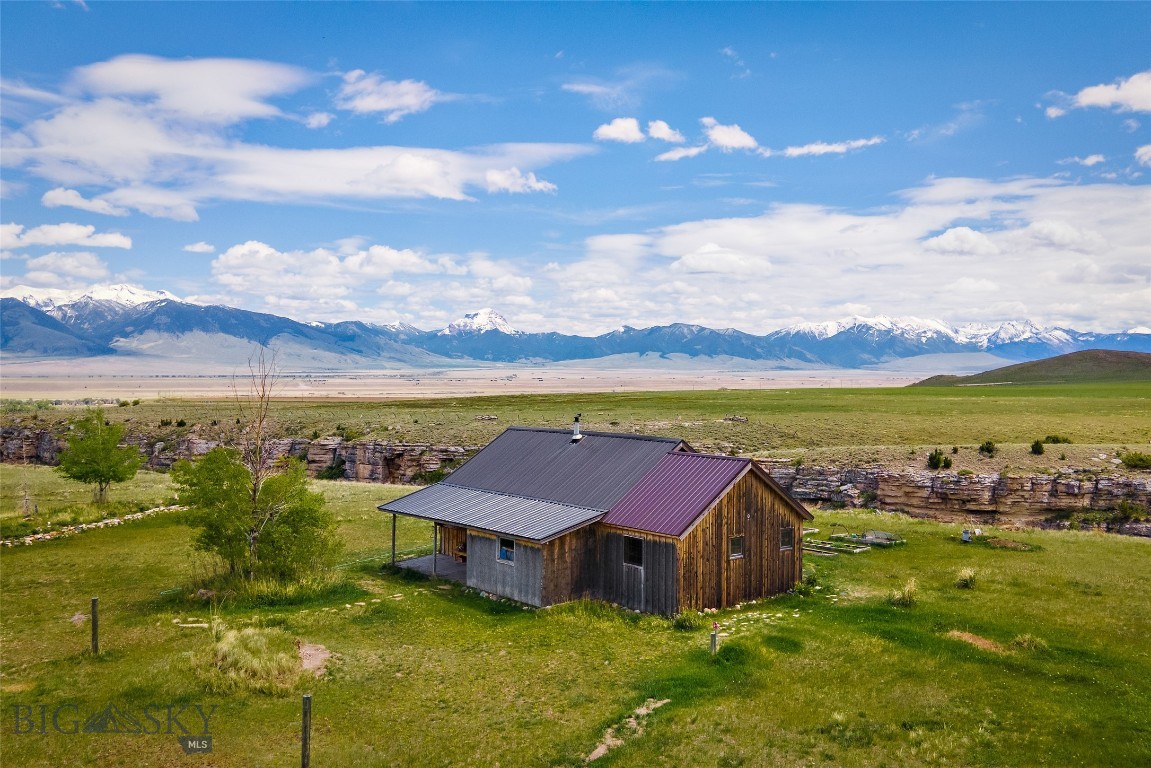 Shining Mountain Unit II - Residential