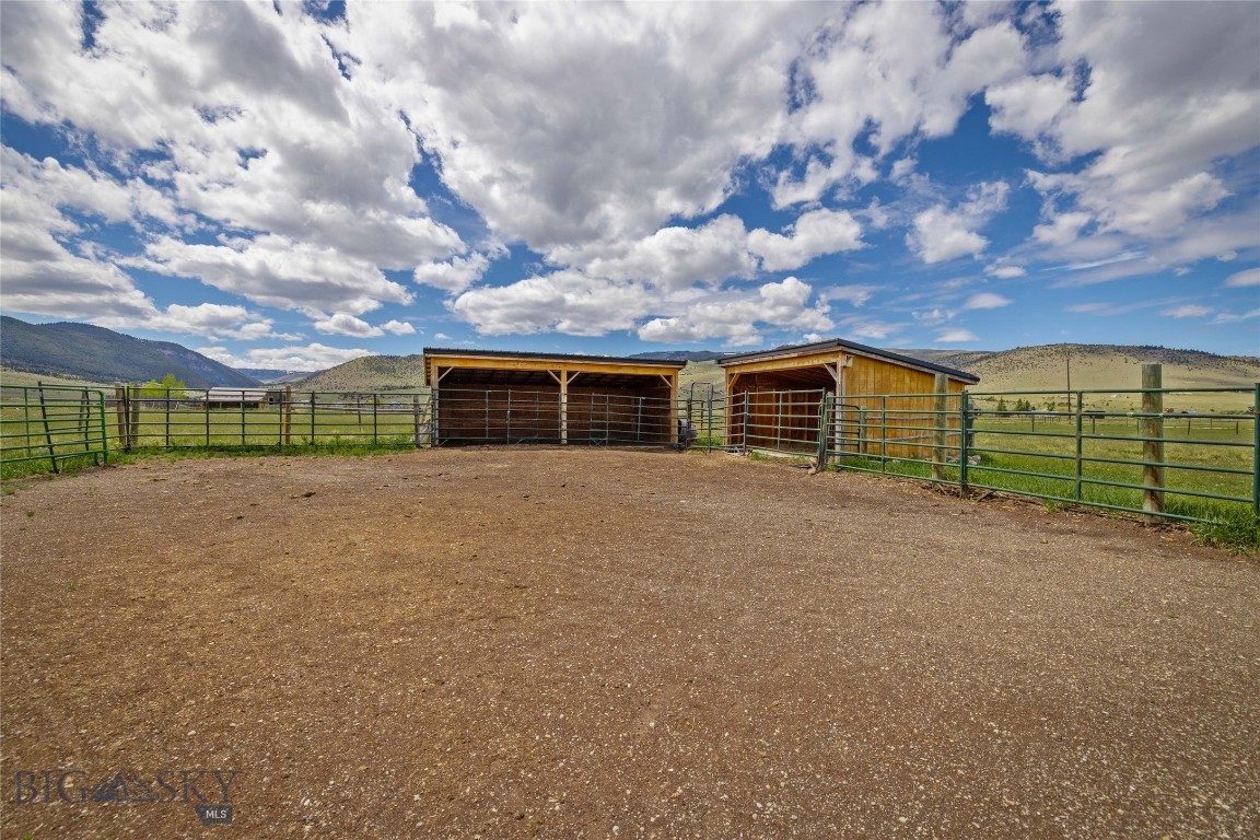Shining Mountain Unit II - Residential