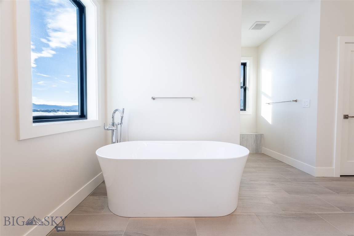 Creekside Meadows - Residential