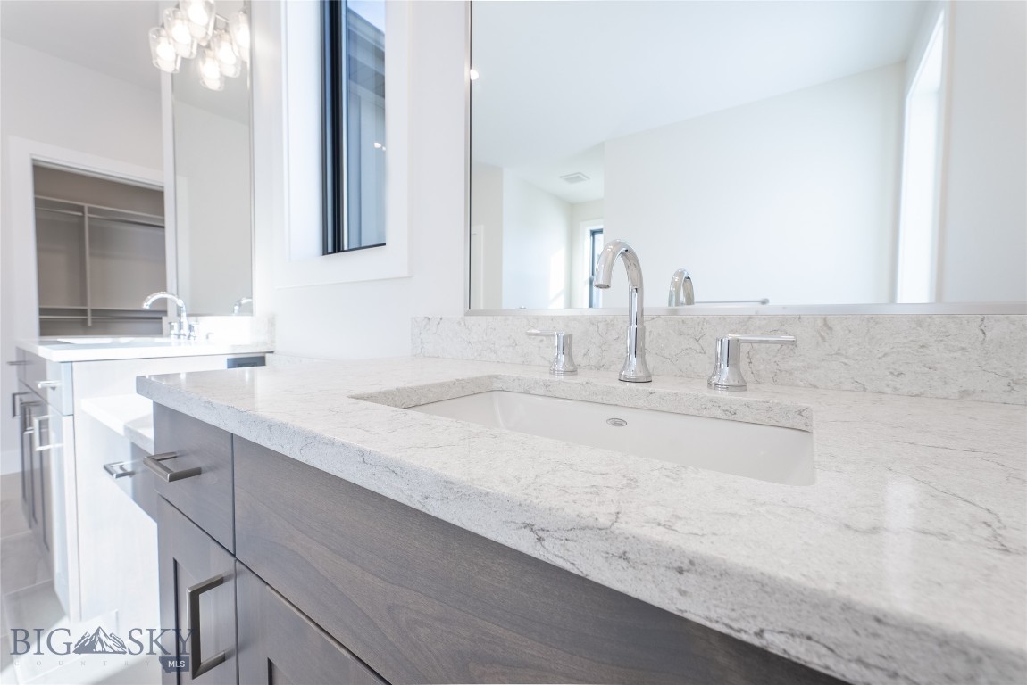 Creekside Meadows - Residential