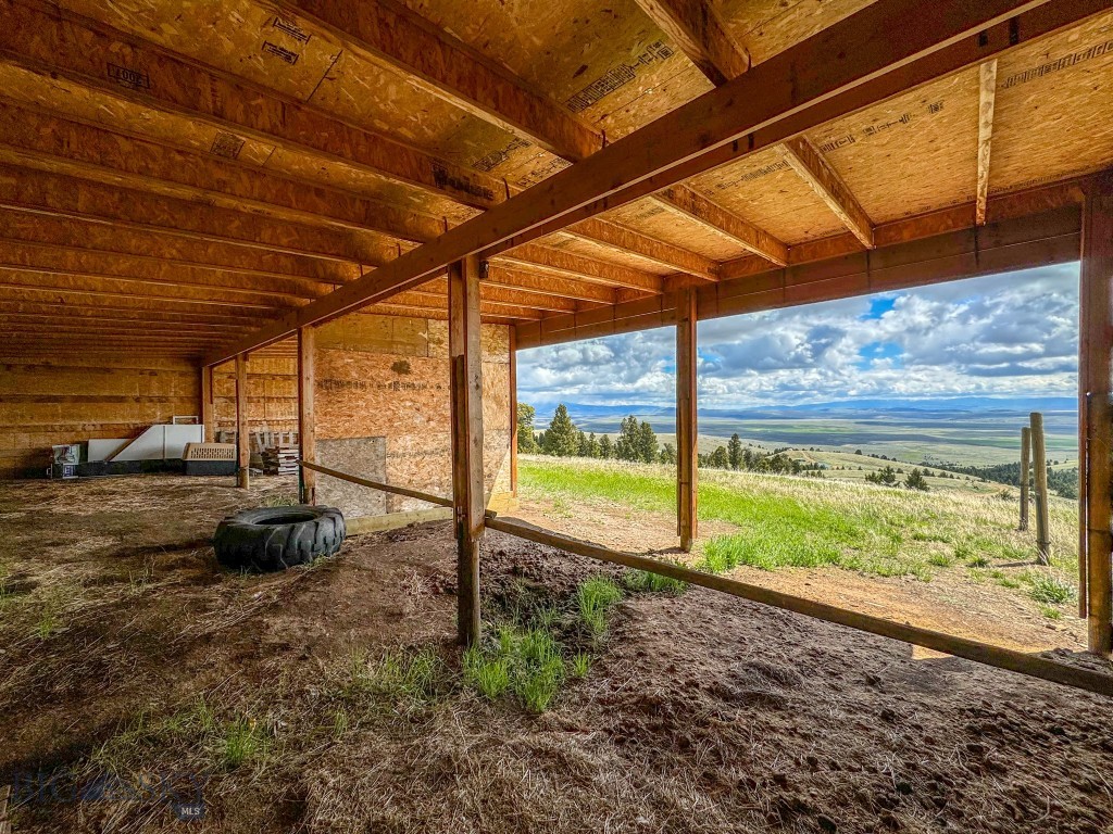 199 Mountain View Trail