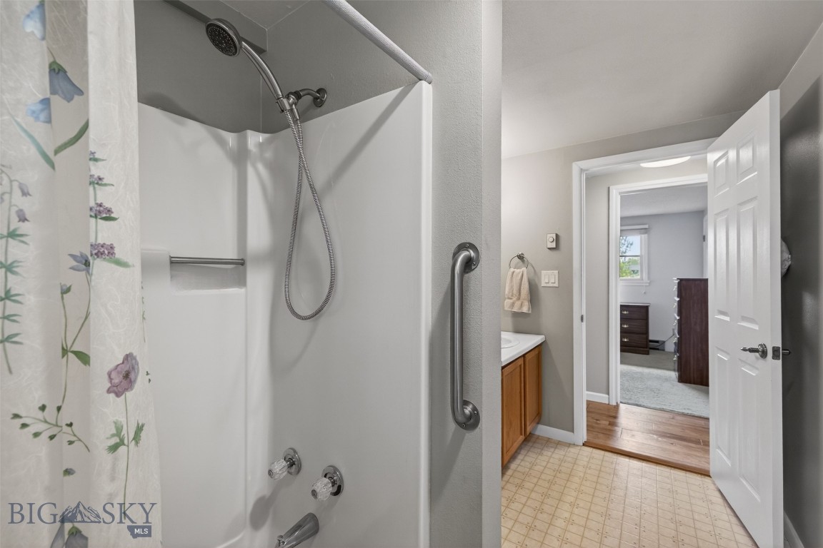 Troutdale - Residential