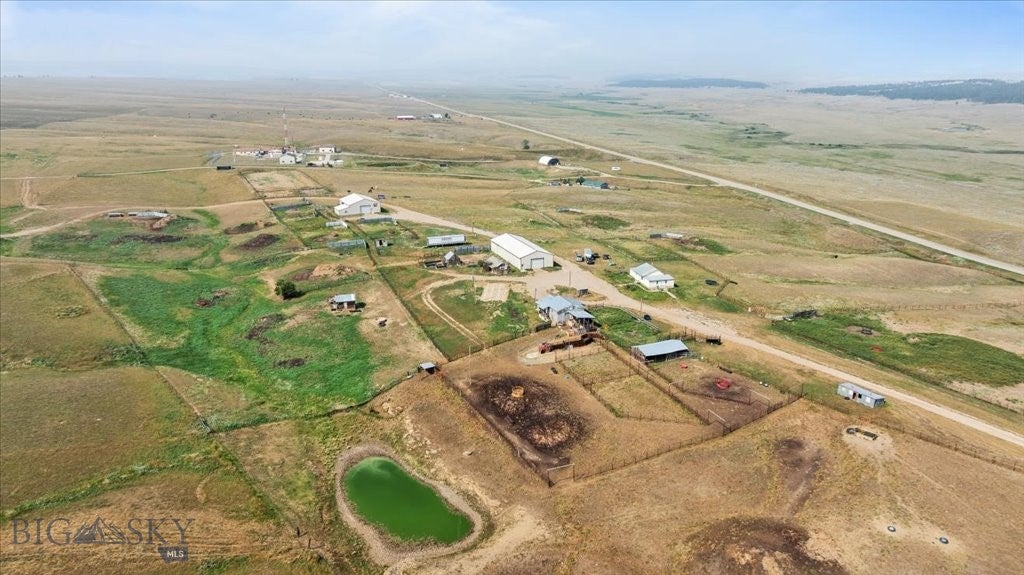 102310 Highway 87 E