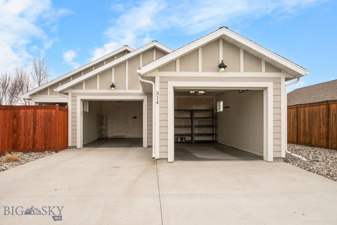 Pioneer Crossing - Residential