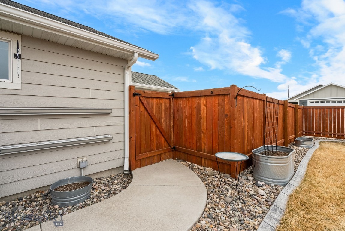 Pioneer Crossing - Residential