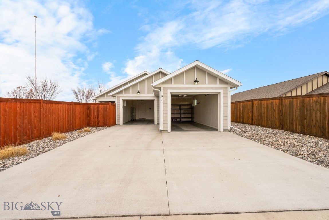 Pioneer Crossing - Residential