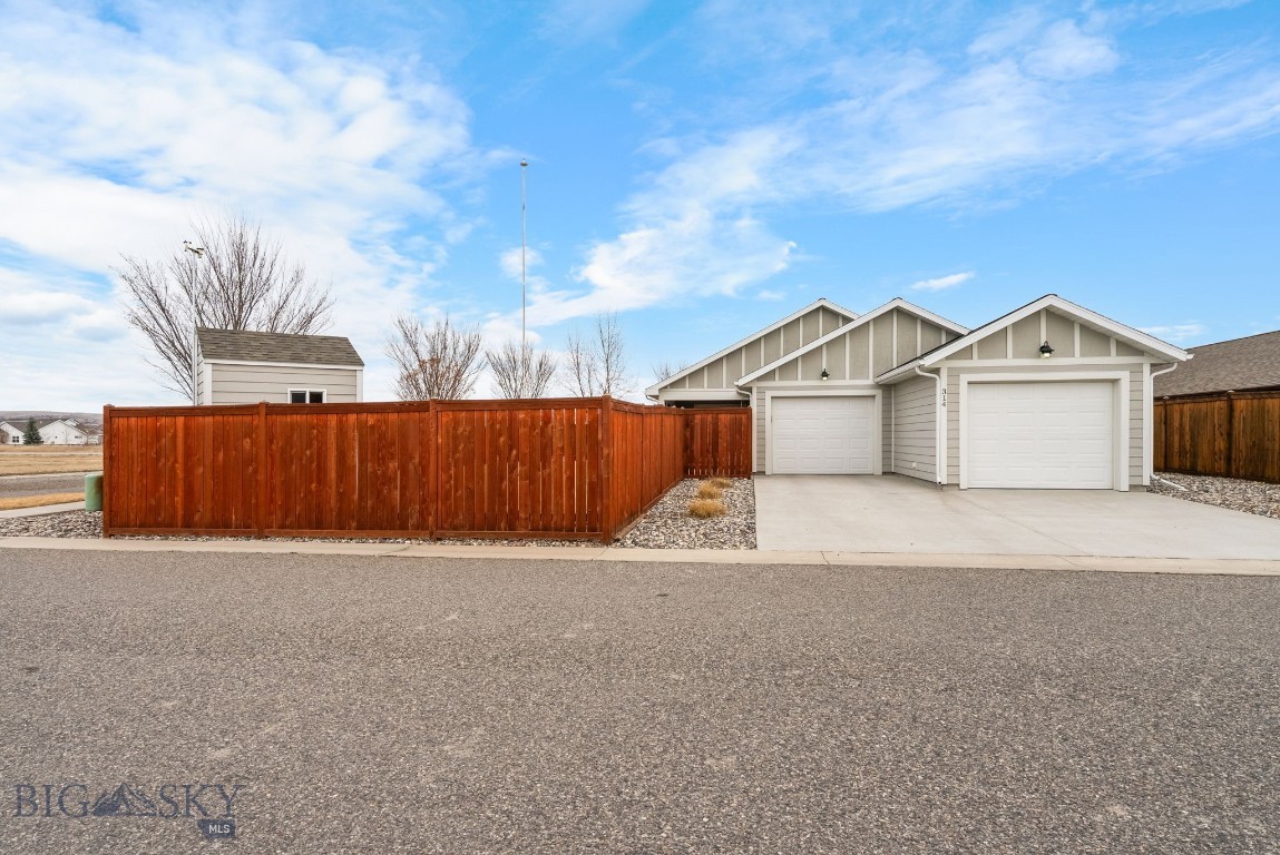 Pioneer Crossing - Residential