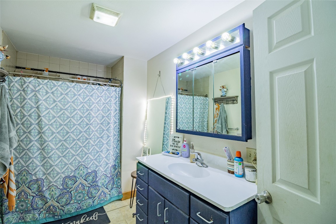 Butte, Montana 59701, United States, 4 Bedrooms Bedrooms, ,2 BathroomsBathrooms,Residential,Contingent,106624