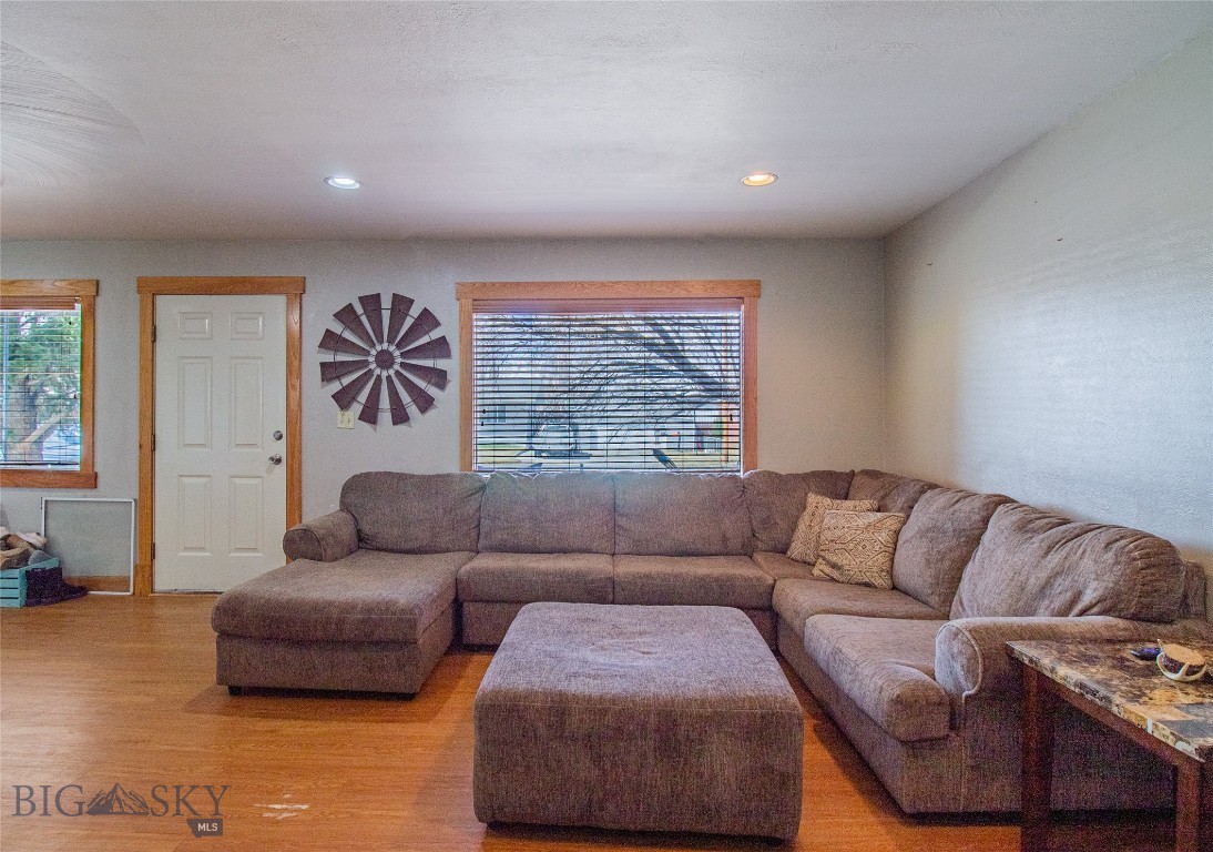 Butte, Montana 59701, United States, 4 Bedrooms Bedrooms, ,2 BathroomsBathrooms,Residential,Contingent,106624