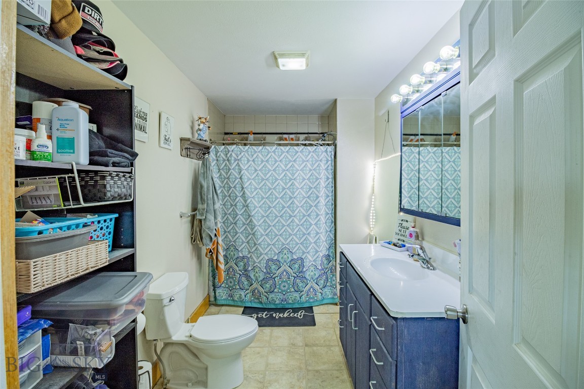 Butte, Montana 59701, United States, 4 Bedrooms Bedrooms, ,2 BathroomsBathrooms,Residential,Contingent,106624