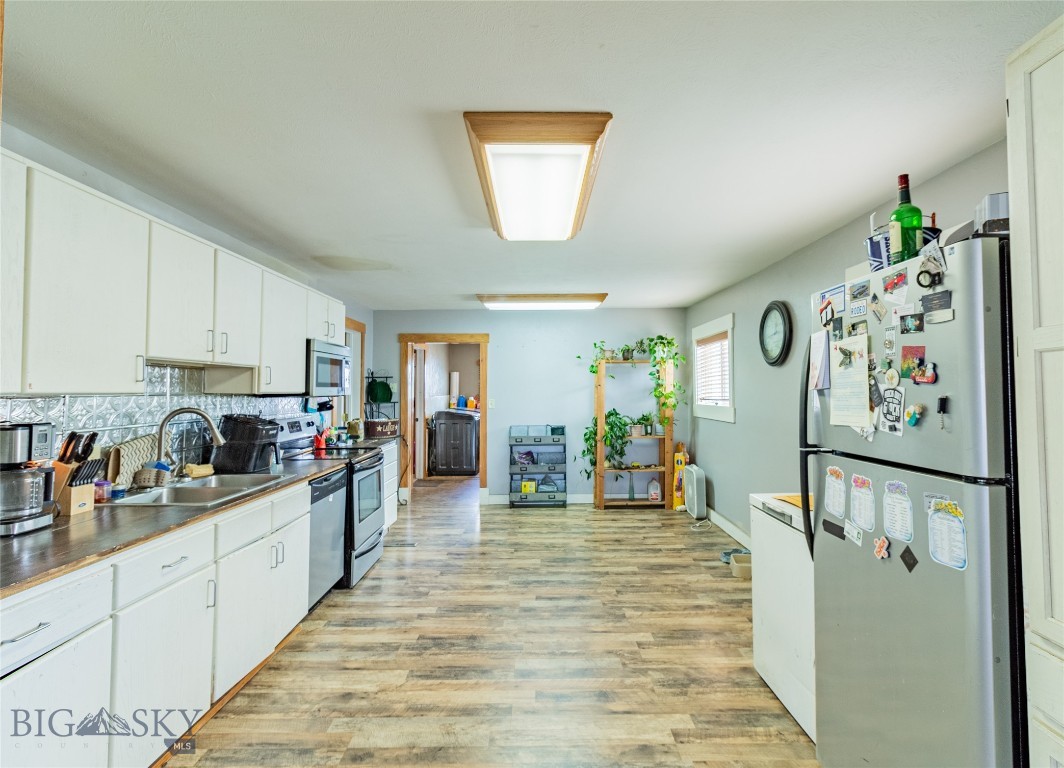 Butte, Montana 59701, United States, 4 Bedrooms Bedrooms, ,2 BathroomsBathrooms,Residential,Contingent,106624