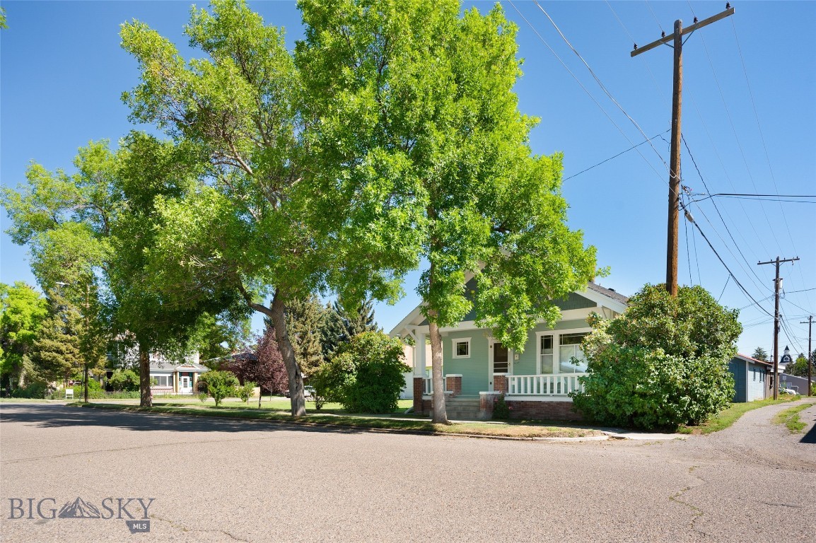 323 E Morse Street