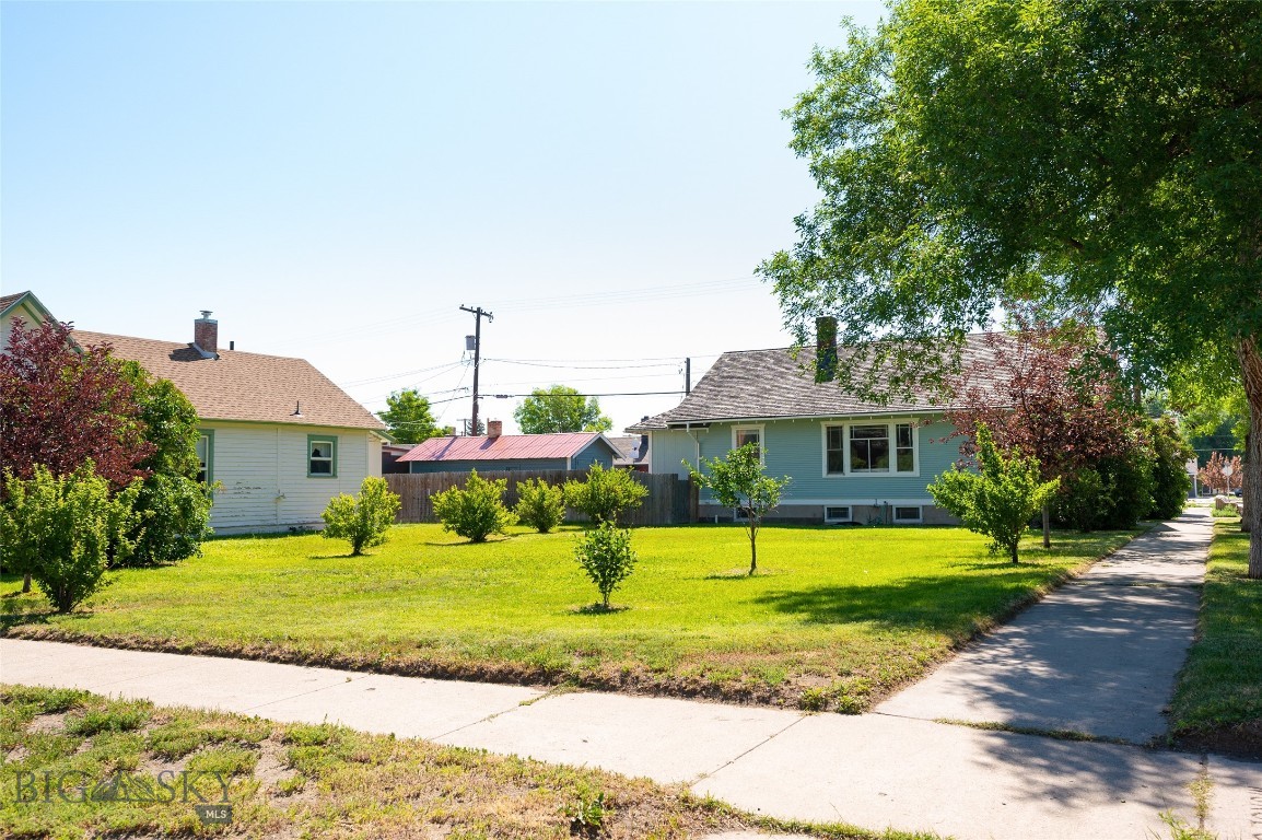 323 E Morse Street
